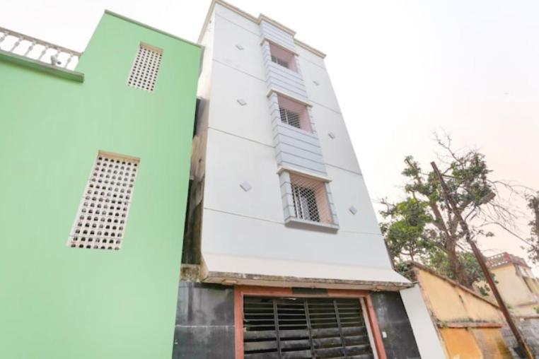 Hotel Alaka Puri Exterior photo